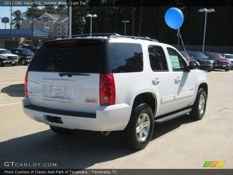 Summit White / Light Tan 2011 GMC Yukon SLE