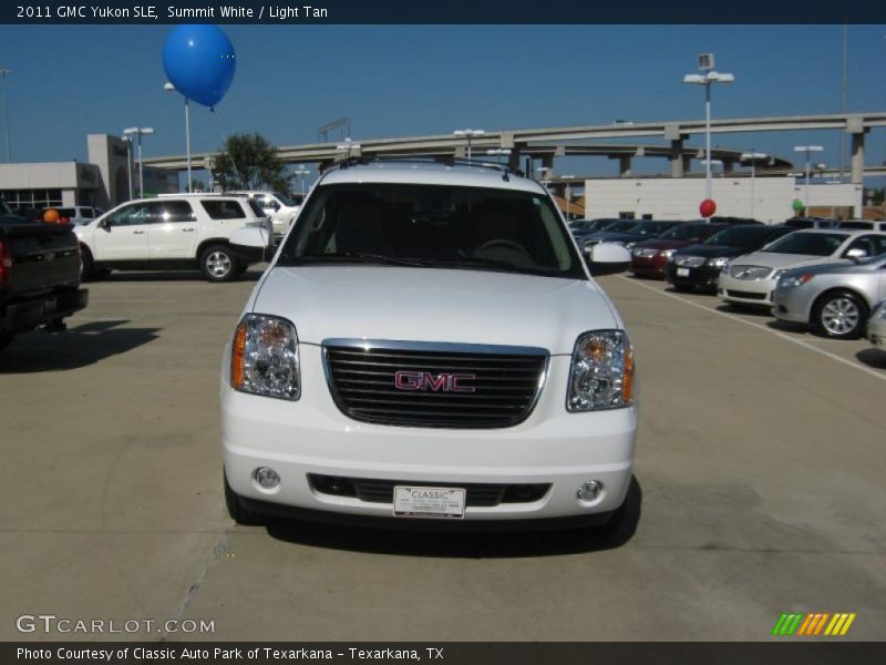 Summit White / Light Tan 2011 GMC Yukon SLE