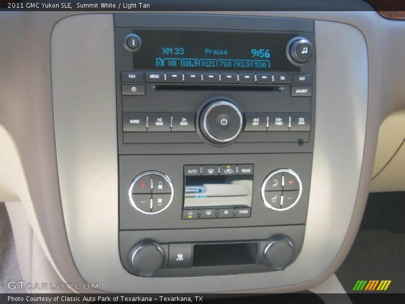 Summit White / Light Tan 2011 GMC Yukon SLE