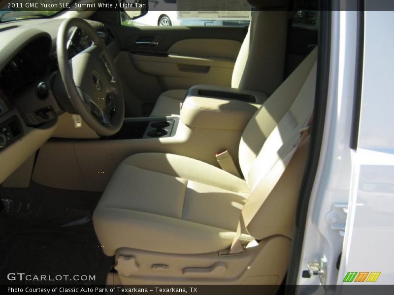 Summit White / Light Tan 2011 GMC Yukon SLE