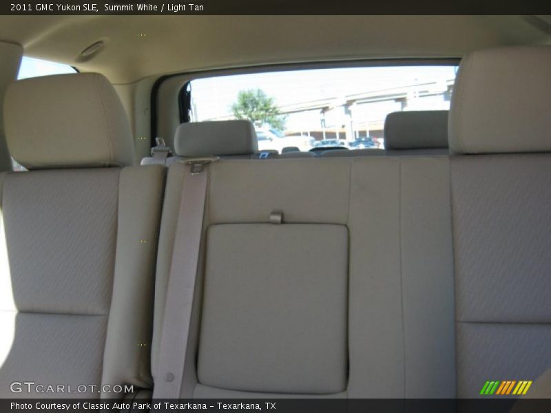 Summit White / Light Tan 2011 GMC Yukon SLE