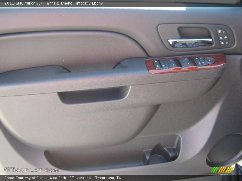 White Diamond Tintcoat / Ebony 2011 GMC Yukon SLT