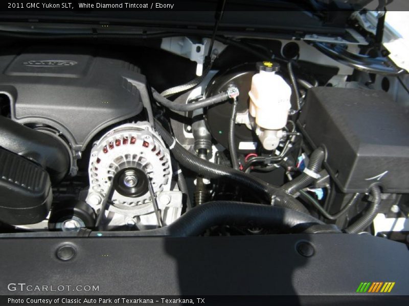 White Diamond Tintcoat / Ebony 2011 GMC Yukon SLT