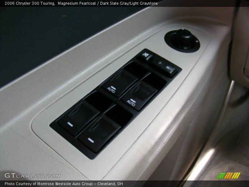 Magnesium Pearlcoat / Dark Slate Gray/Light Graystone 2006 Chrysler 300 Touring