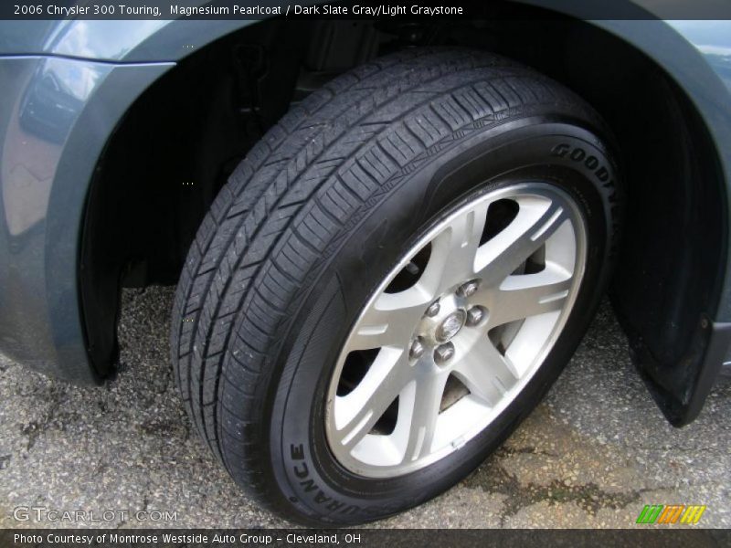 Magnesium Pearlcoat / Dark Slate Gray/Light Graystone 2006 Chrysler 300 Touring