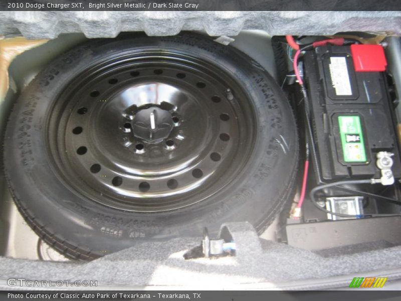 Bright Silver Metallic / Dark Slate Gray 2010 Dodge Charger SXT