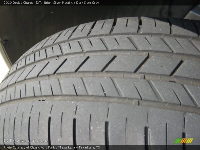 Bright Silver Metallic / Dark Slate Gray 2010 Dodge Charger SXT