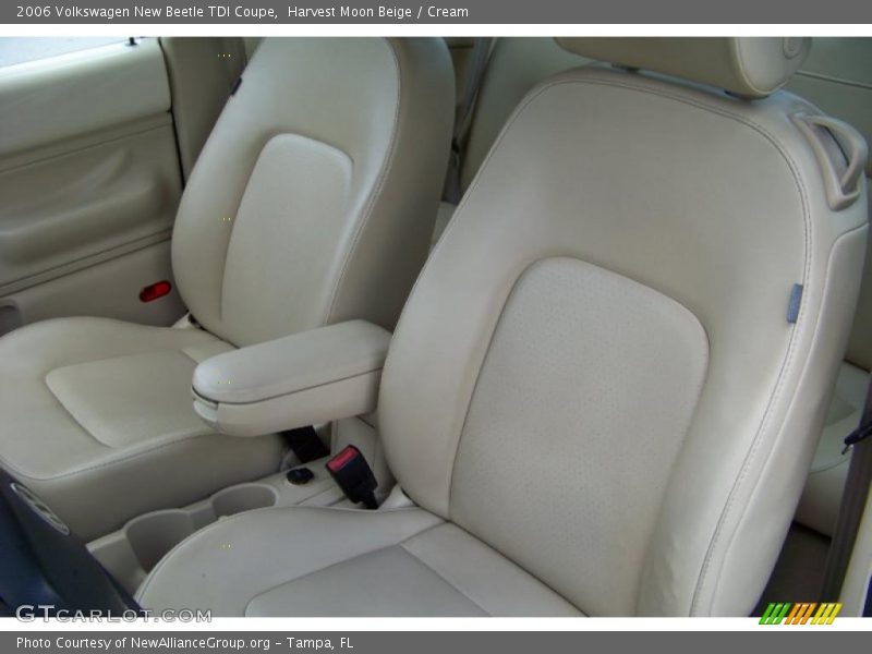 Harvest Moon Beige / Cream 2006 Volkswagen New Beetle TDI Coupe