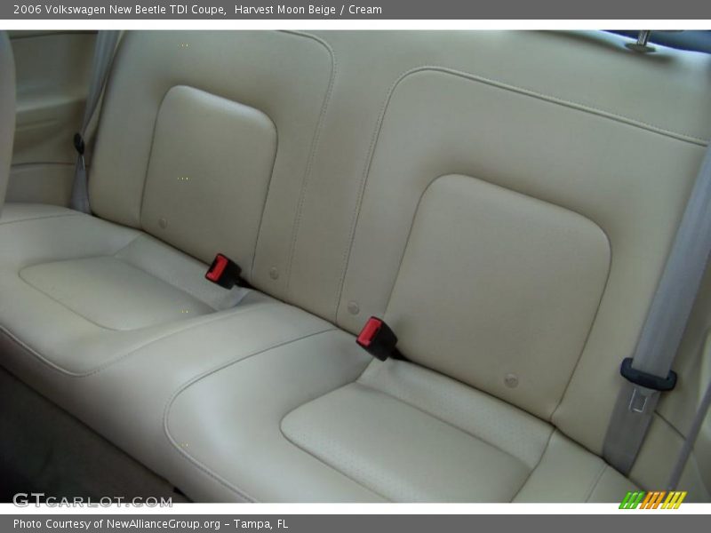 Harvest Moon Beige / Cream 2006 Volkswagen New Beetle TDI Coupe