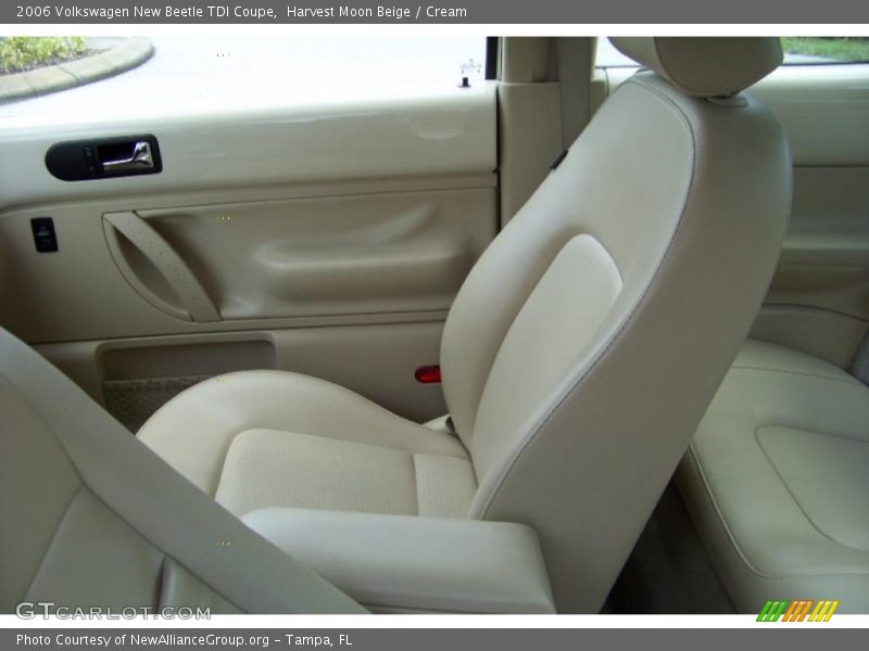 Harvest Moon Beige / Cream 2006 Volkswagen New Beetle TDI Coupe