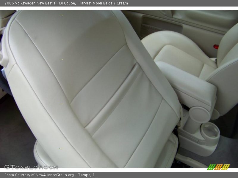 Harvest Moon Beige / Cream 2006 Volkswagen New Beetle TDI Coupe