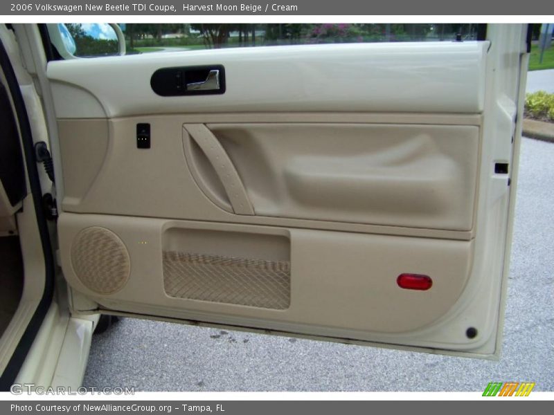Harvest Moon Beige / Cream 2006 Volkswagen New Beetle TDI Coupe