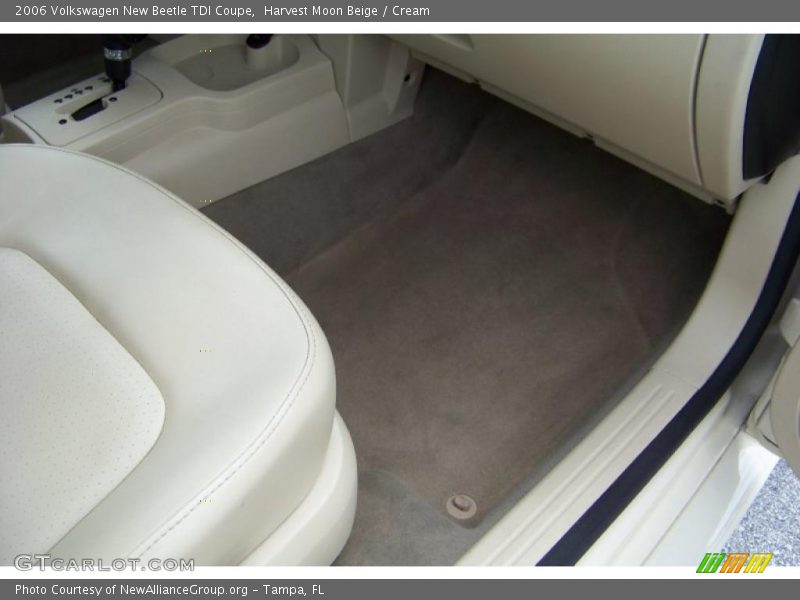 Harvest Moon Beige / Cream 2006 Volkswagen New Beetle TDI Coupe