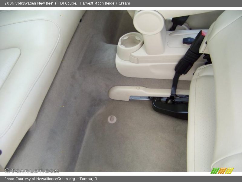 Harvest Moon Beige / Cream 2006 Volkswagen New Beetle TDI Coupe