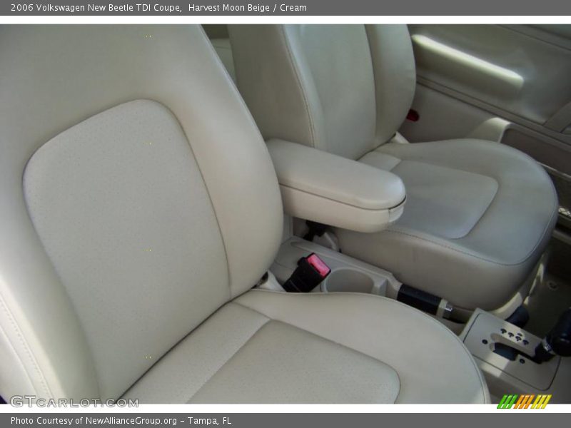 Harvest Moon Beige / Cream 2006 Volkswagen New Beetle TDI Coupe