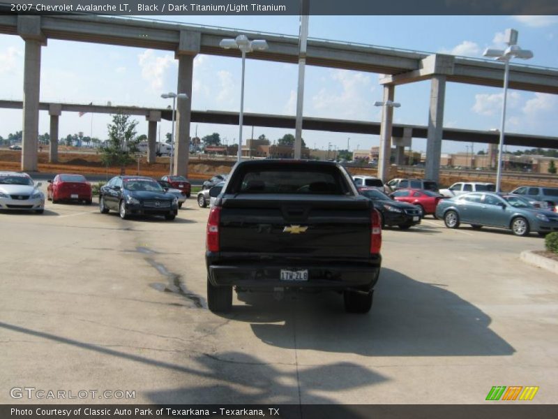 Black / Dark Titanium/Light Titanium 2007 Chevrolet Avalanche LT