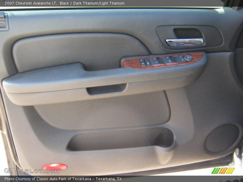 Black / Dark Titanium/Light Titanium 2007 Chevrolet Avalanche LT