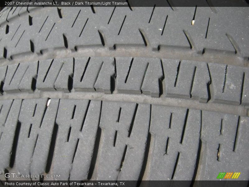 Black / Dark Titanium/Light Titanium 2007 Chevrolet Avalanche LT