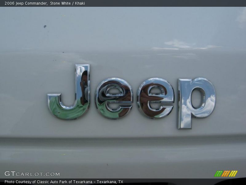 Stone White / Khaki 2006 Jeep Commander