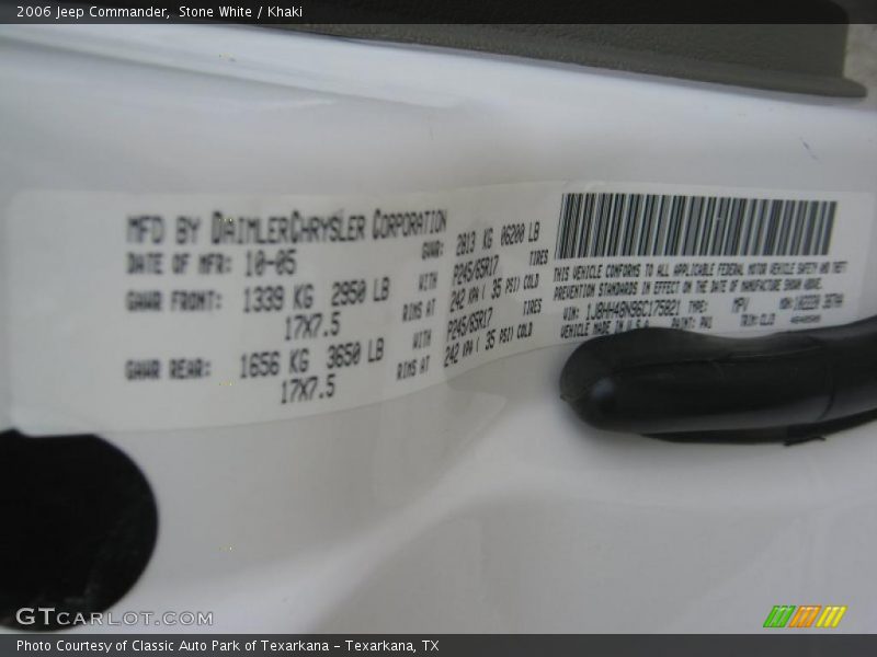 Stone White / Khaki 2006 Jeep Commander