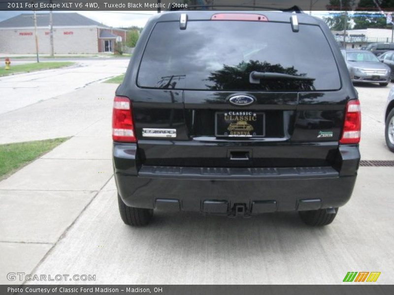 Tuxedo Black Metallic / Stone 2011 Ford Escape XLT V6 4WD