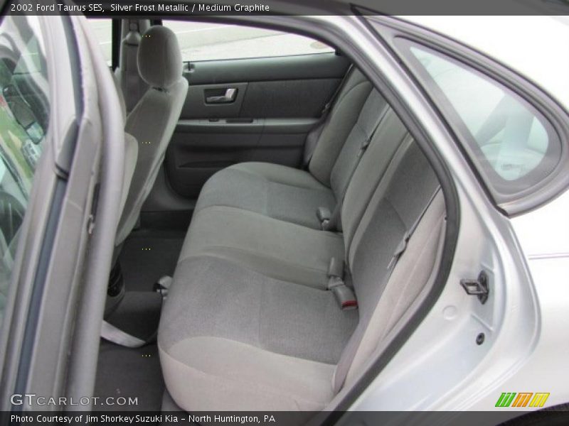Silver Frost Metallic / Medium Graphite 2002 Ford Taurus SES