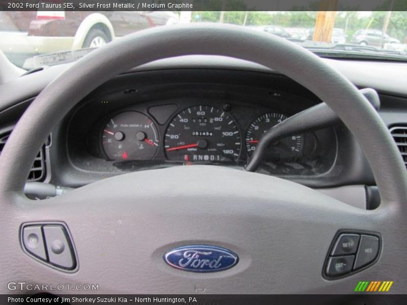 Silver Frost Metallic / Medium Graphite 2002 Ford Taurus SES