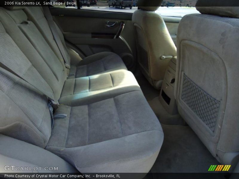 Sand Beige / Beige 2006 Kia Sorento LX