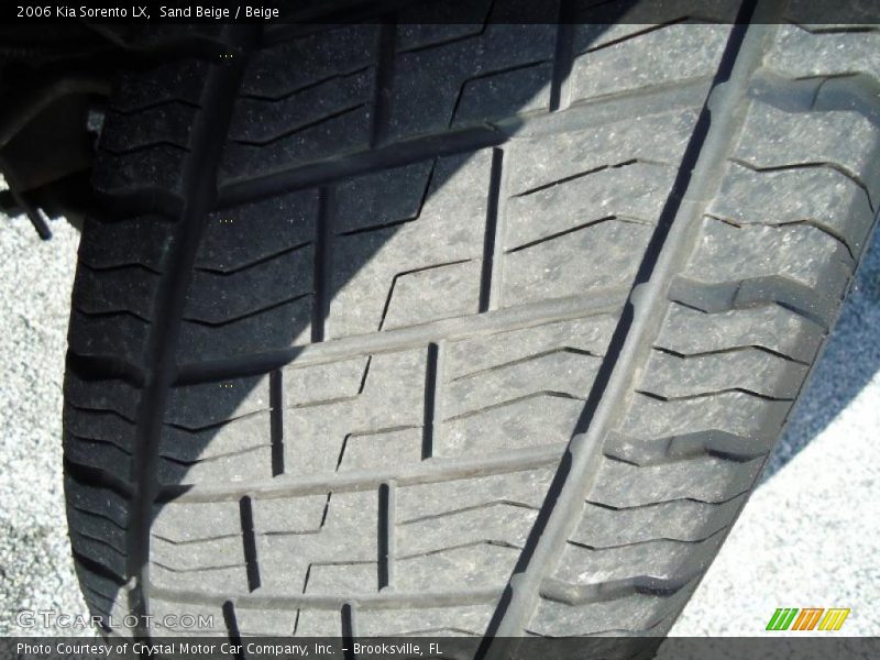 Sand Beige / Beige 2006 Kia Sorento LX