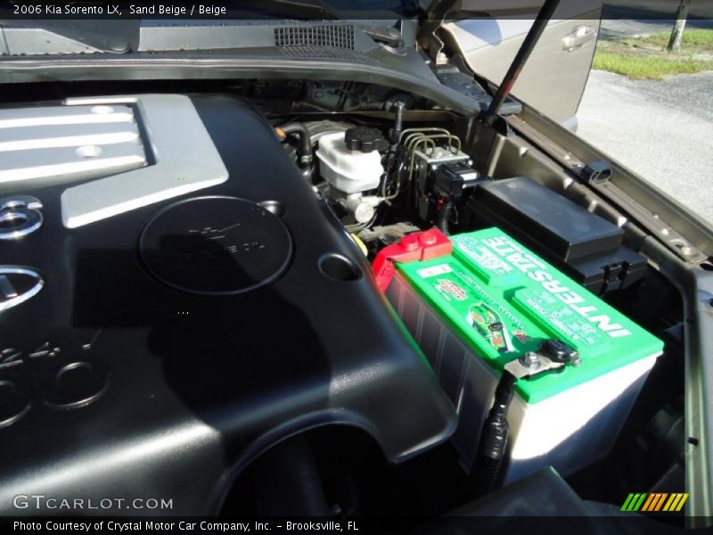 Sand Beige / Beige 2006 Kia Sorento LX