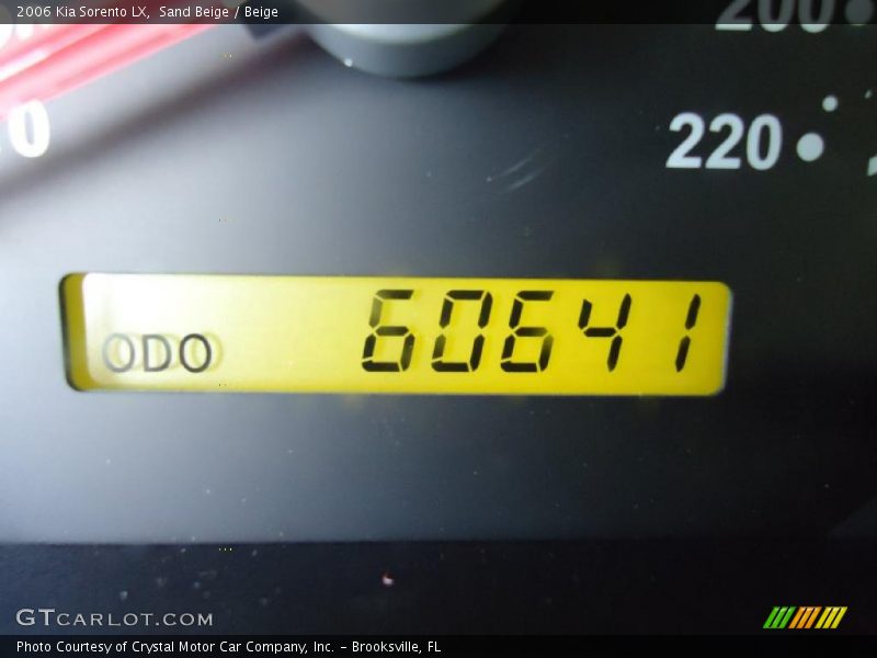 Sand Beige / Beige 2006 Kia Sorento LX