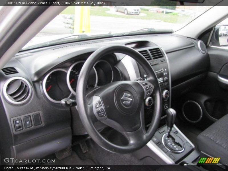 Silky Silver Metallic / Black 2006 Suzuki Grand Vitara XSport