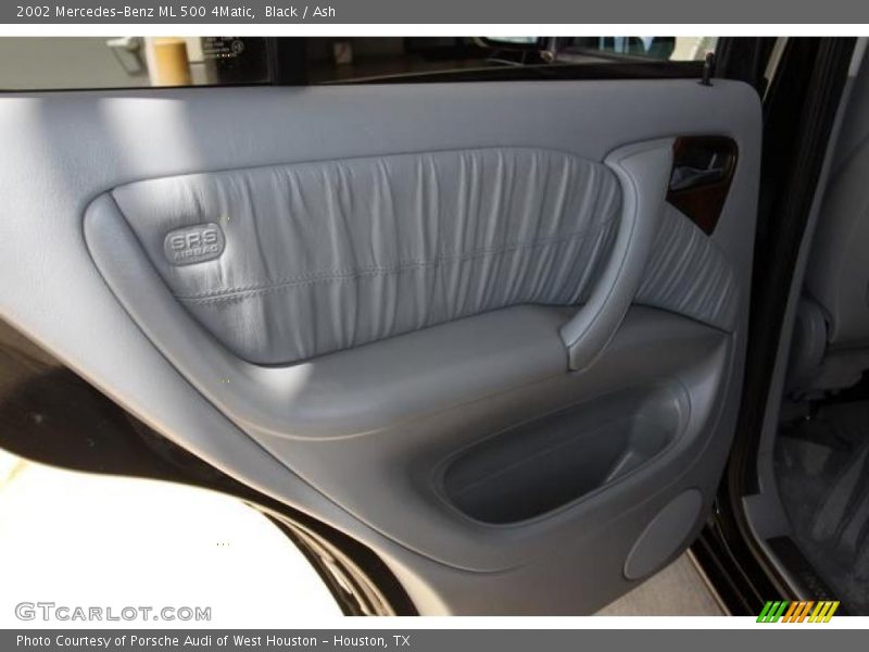 Black / Ash 2002 Mercedes-Benz ML 500 4Matic