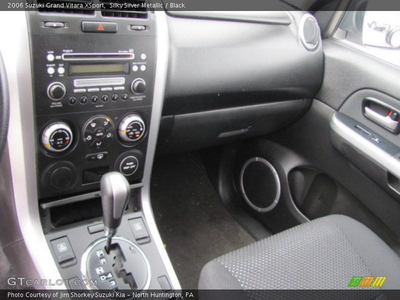 Silky Silver Metallic / Black 2006 Suzuki Grand Vitara XSport