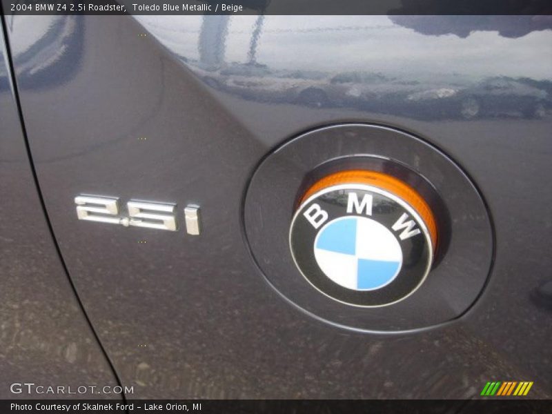 Toledo Blue Metallic / Beige 2004 BMW Z4 2.5i Roadster
