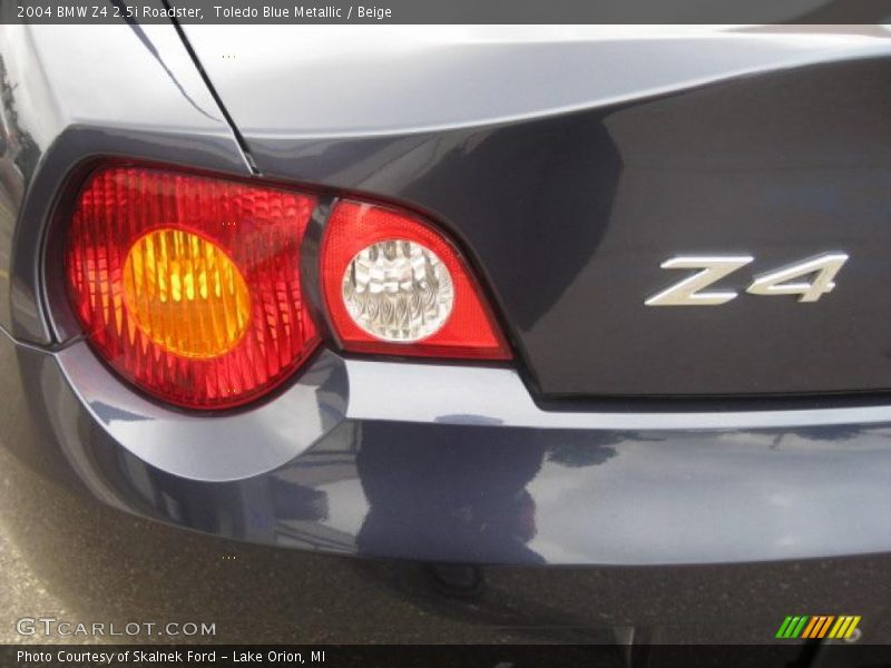 Toledo Blue Metallic / Beige 2004 BMW Z4 2.5i Roadster