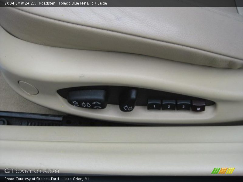Toledo Blue Metallic / Beige 2004 BMW Z4 2.5i Roadster