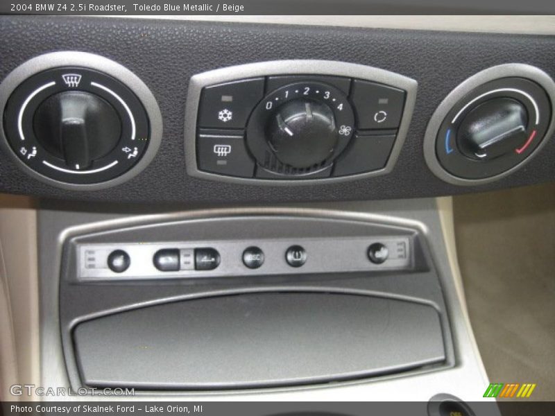 Toledo Blue Metallic / Beige 2004 BMW Z4 2.5i Roadster