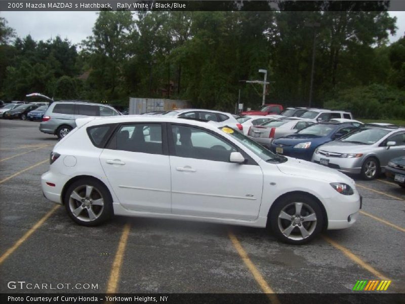 Rally White / Black/Blue 2005 Mazda MAZDA3 s Hatchback