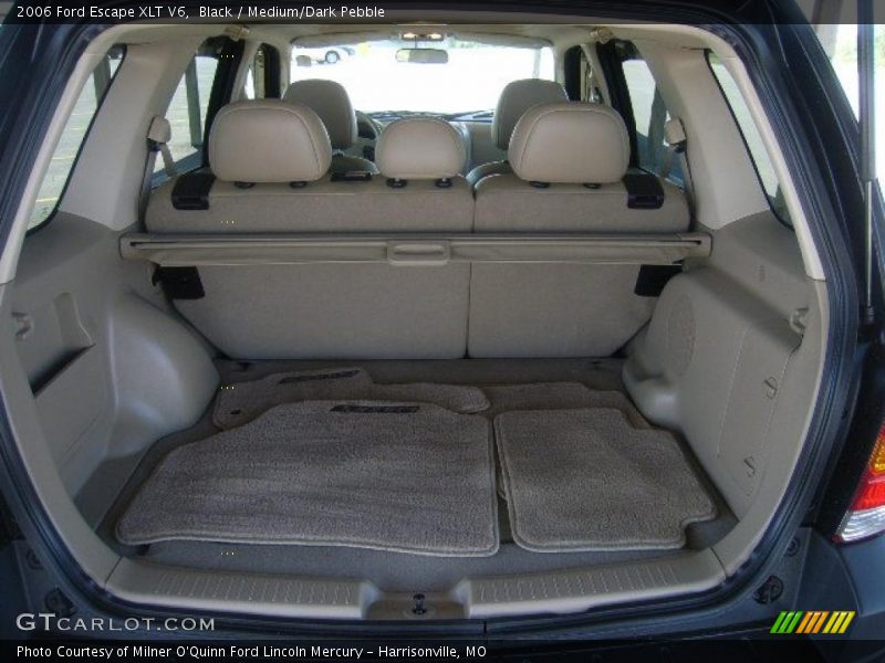 Black / Medium/Dark Pebble 2006 Ford Escape XLT V6