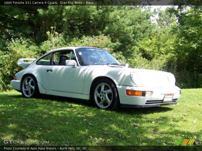 Gran Prix White / Black 1990 Porsche 911 Carrera 4 Coupe