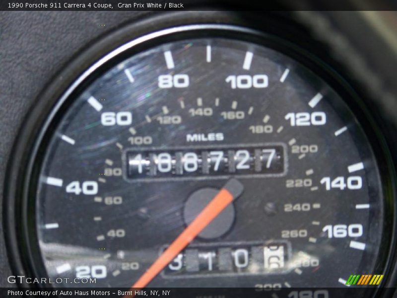 Gran Prix White / Black 1990 Porsche 911 Carrera 4 Coupe