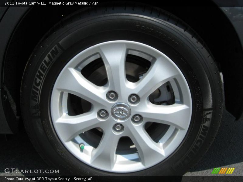 Magnetic Gray Metallic / Ash 2011 Toyota Camry LE