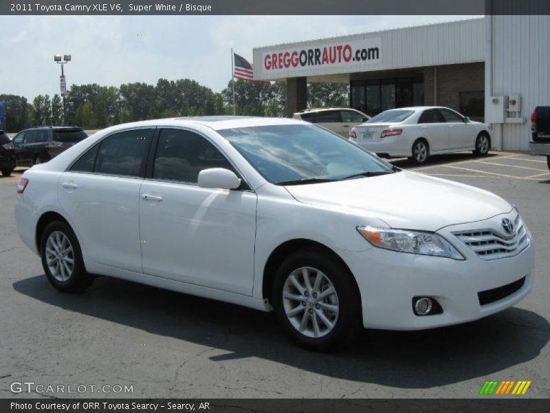 Super White / Bisque 2011 Toyota Camry XLE V6