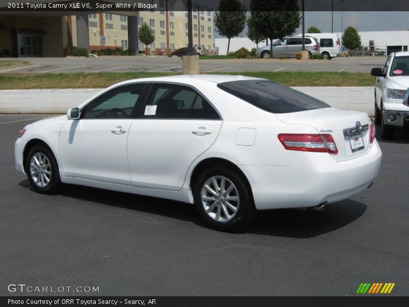 Super White / Bisque 2011 Toyota Camry XLE V6
