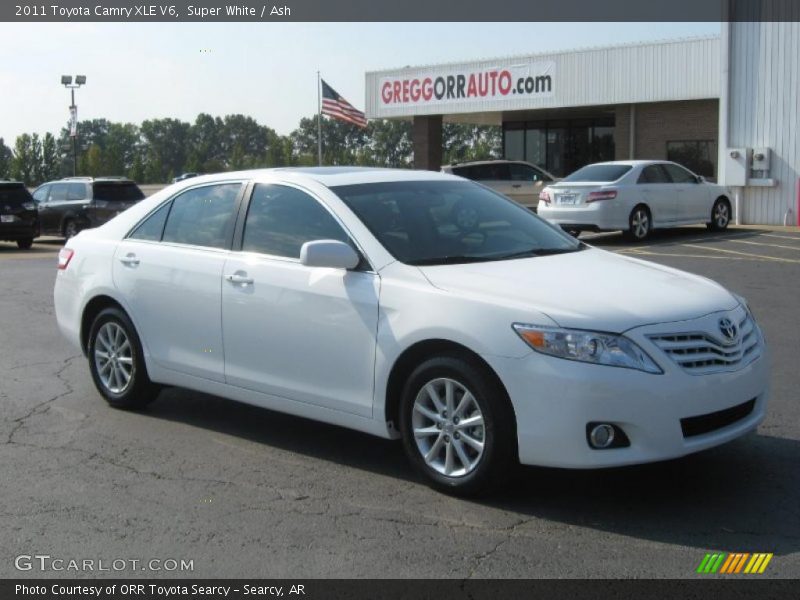 Super White / Ash 2011 Toyota Camry XLE V6