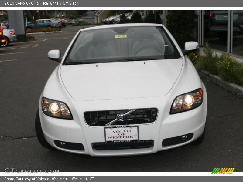 Ice White / Off Black 2010 Volvo C70 T5