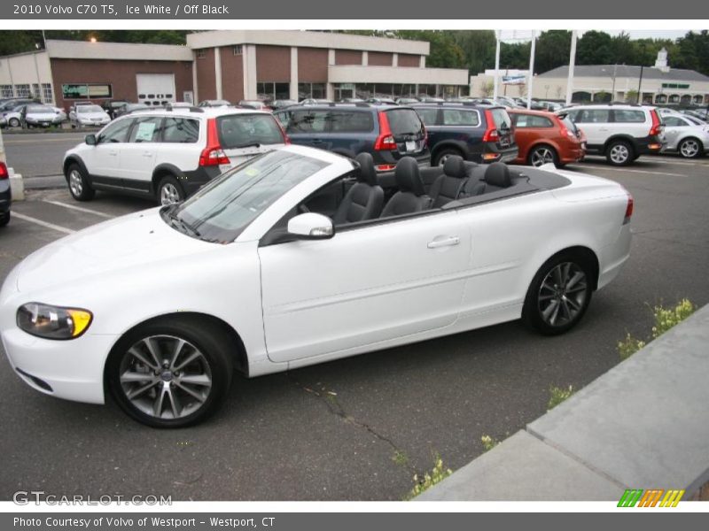 Ice White / Off Black 2010 Volvo C70 T5