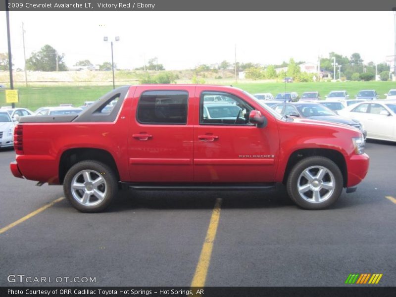 Victory Red / Ebony 2009 Chevrolet Avalanche LT