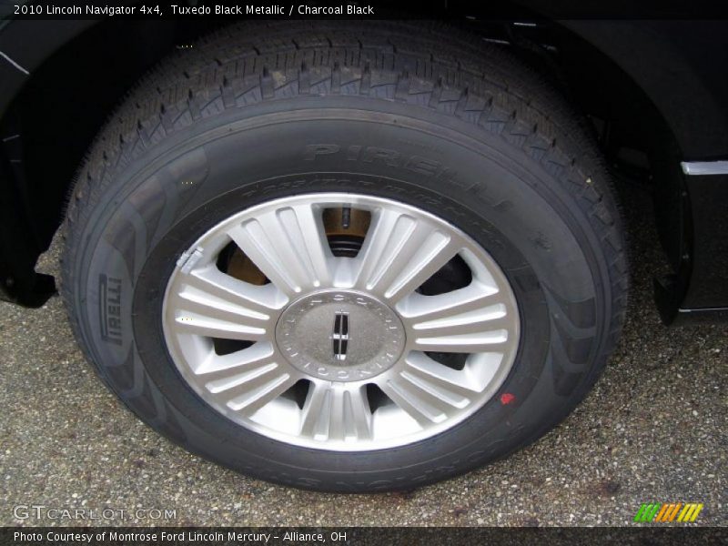 Tuxedo Black Metallic / Charcoal Black 2010 Lincoln Navigator 4x4